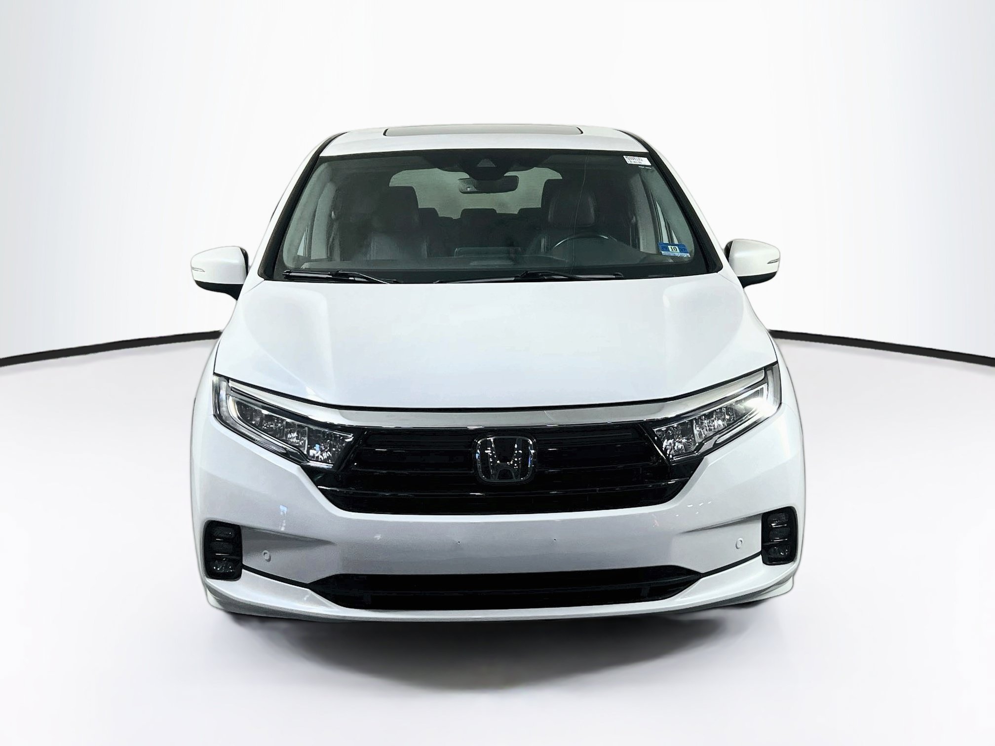 Used 2021 Honda Odyssey Touring image 2