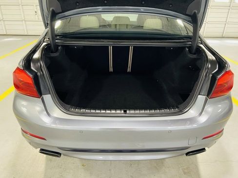 Used 2019 BMW 540i w/ Premium Package image 11
