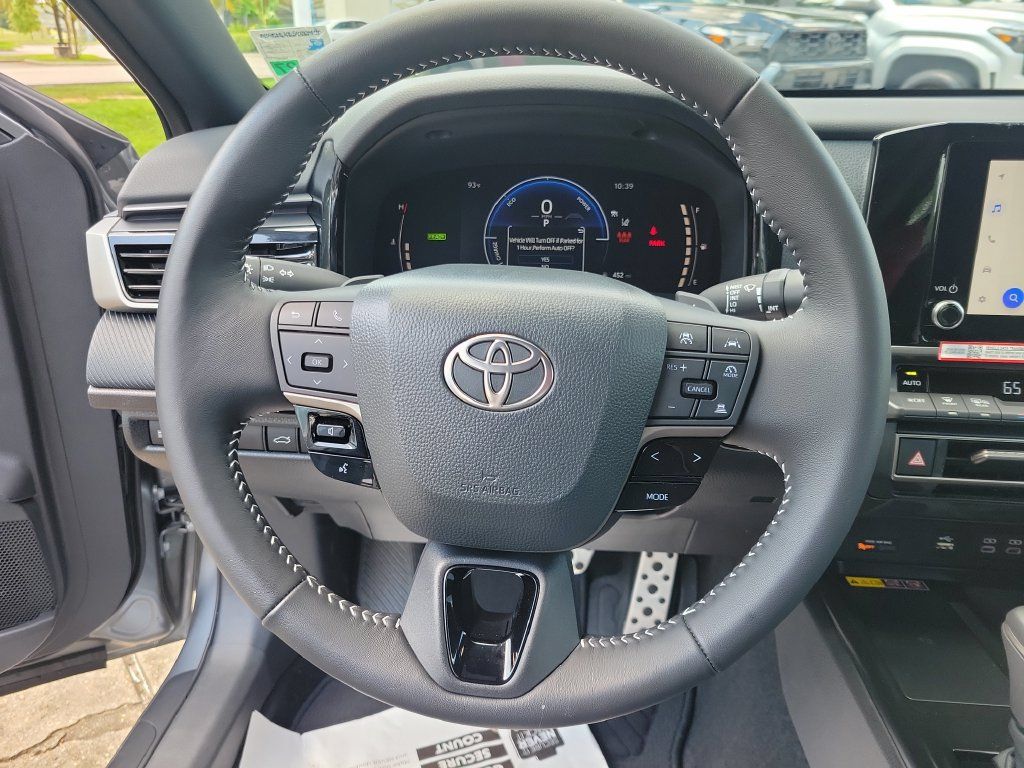 Used 2026 Toyota Camry SE w/ Convenience Package FWD image 17
