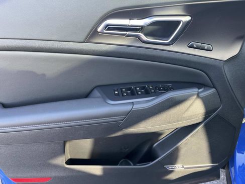 New 2026 Kia Sportage SX FWD image 22