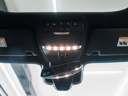 Used 2022 Mercedes-Benz E 450 4MATIC Sedan w/ Driver Assistance Package image 39