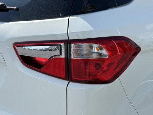 Used 2022 Ford EcoSport S AWD/4WD image 24