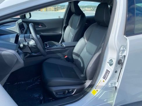 Certified 2025 Toyota Prius XLE AWD/4WD image 21