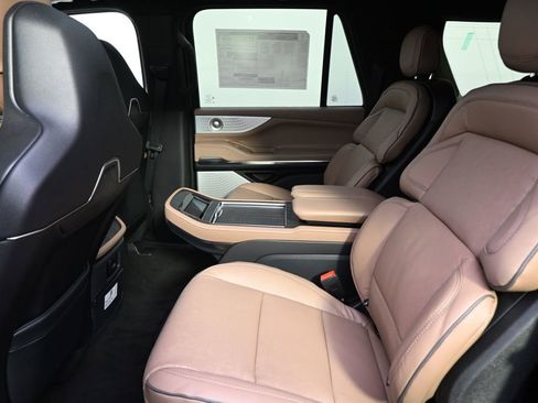 New 2026 Lincoln Navigator L Black Label image 21