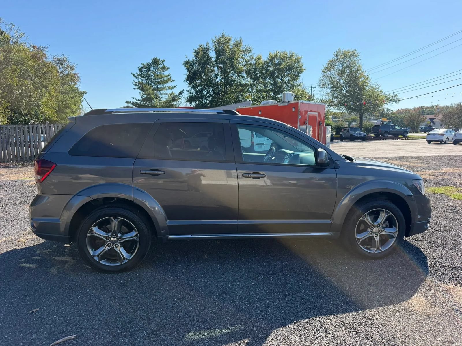 Used 2017 Dodge Journey Crossroad w/ Popular Equipment Group FWD image 4