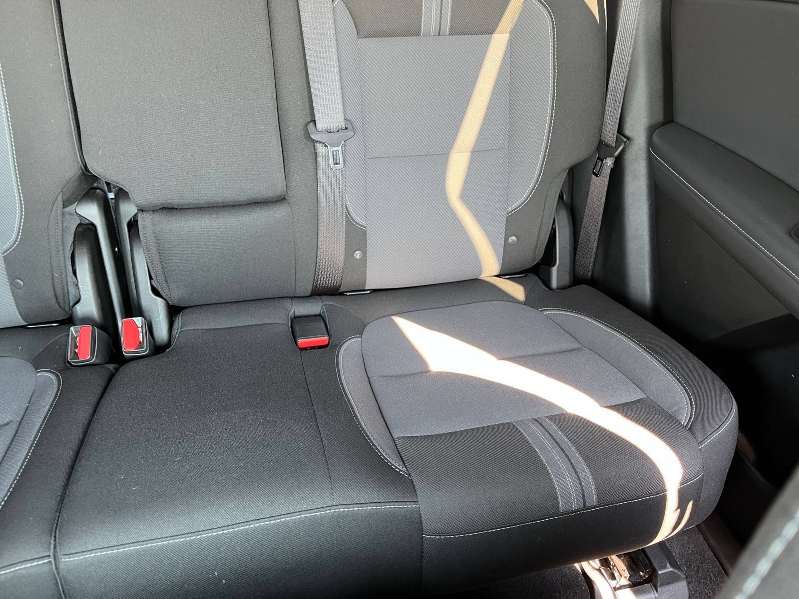 Used 2026 Chevrolet Blazer LT FWD image 37