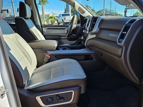 Used 2025 RAM 1500 Laramie image 15