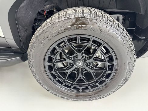 Used 2024 Lexus GX 550 image 29