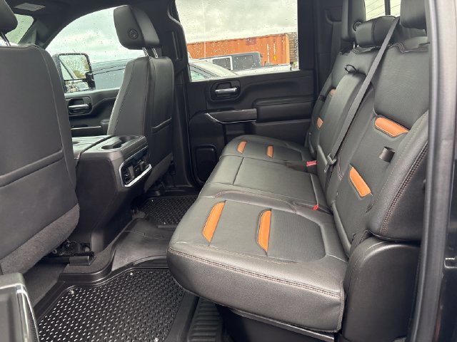 Used 2022 GMC Sierra 2500 AT4 w/ AT4 Preferred Package AWD/4WD image 9