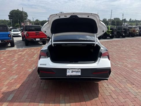 Used 2026 Hyundai Elantra Sport w/ Cargo Package FWD image 28