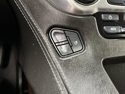 Used 2020 GMC Yukon XL SLT w/ Premium Edition image 25