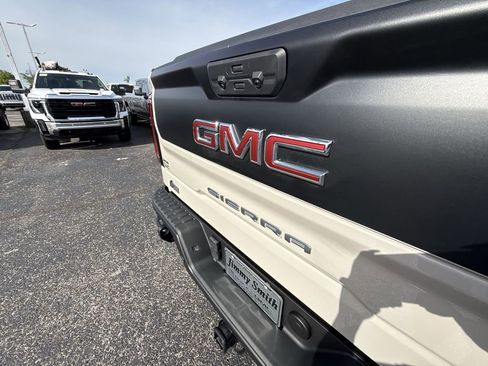 Certified 2026 GMC Sierra 1500 AT4X w/ AT4X AEV Edition AWD/4WD image 38