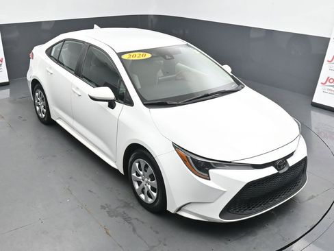 Used 2020 Toyota Corolla LE image 25