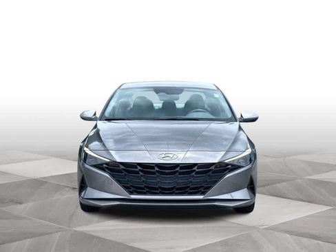Used 2023 Hyundai Elantra SEL FWD image 3
