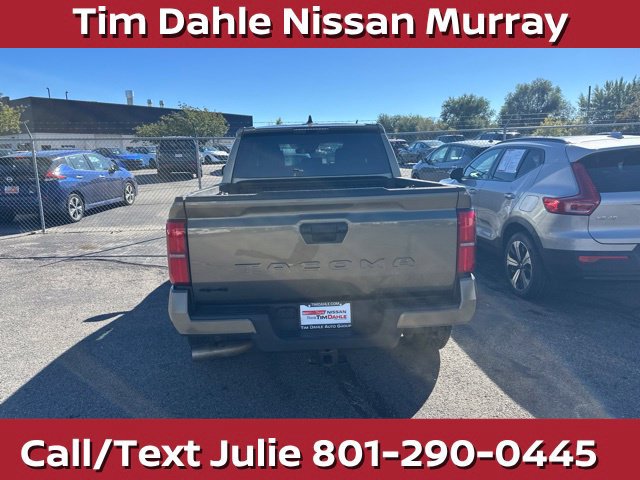 Used 2024 Toyota Tacoma TRD Off-Road AWD/4WD image 15