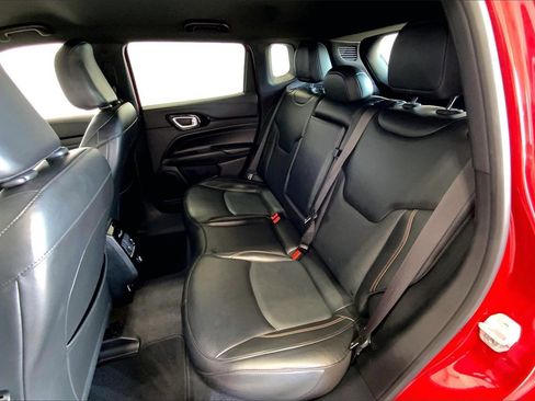 Used 2023 Jeep Compass Limited image 19