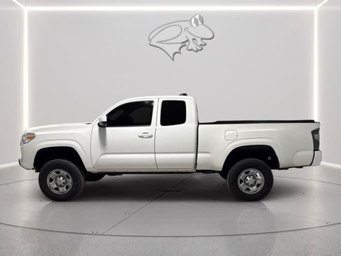 Used 2023 Toyota Tacoma SR w/ SR Convenience Package RWD image 3