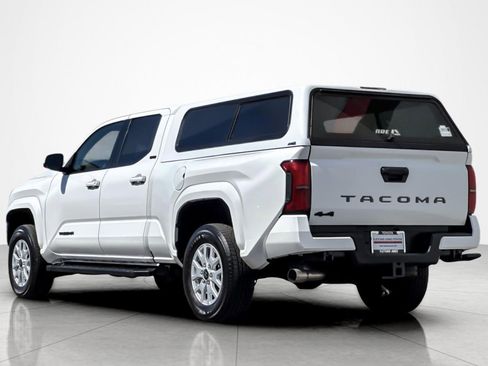 Certified 2025 Toyota Tacoma SR5 image 3