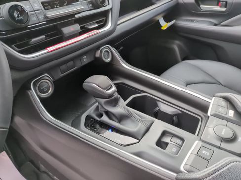 New 2026 Toyota Grand Highlander XLE AWD/4WD image 26