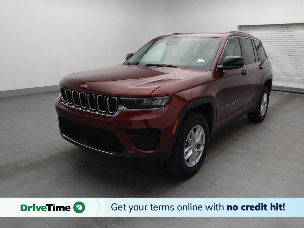Used 2023 Jeep Grand Cherokee Laredo X RWD image 1
