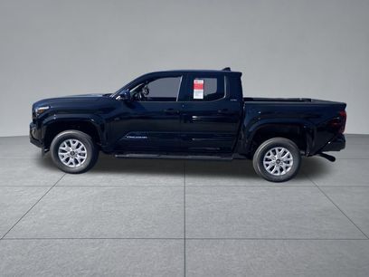 New 2025 Toyota Tacoma SR5