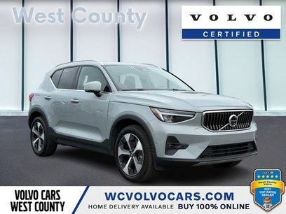 Used 2025 Volvo XC40 B5 Plus