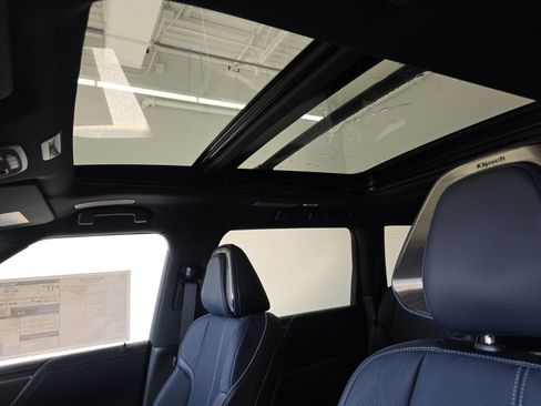 New 2026 INFINITI QX80 4WD w/ Sport Exterior Package image 51