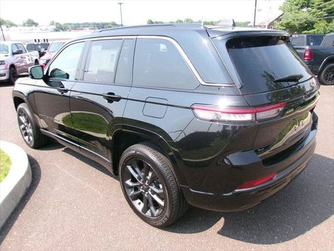 Used 2026 Jeep Grand Cherokee Limited AWD/4WD image 4