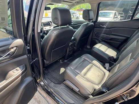 Used 2018 GMC Acadia SLT AWD/4WD image 15