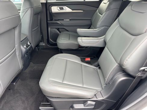 New 2026 Ford Explorer Active w/ Active Comfort Package RWD image 19