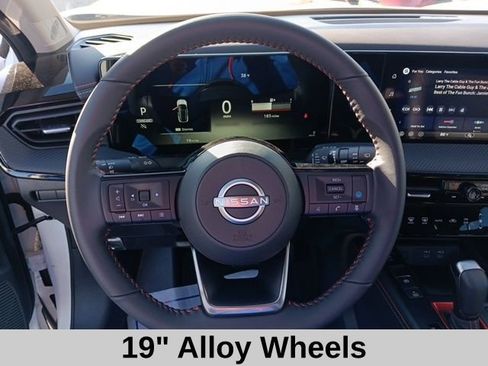 New 2026 Nissan Kicks SR image 11