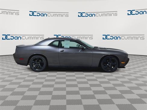 Used 2014 Dodge Challenger R/T w/ Blacktop Package image 2