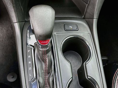 Used 2023 Chevrolet Equinox RS FWD image 18