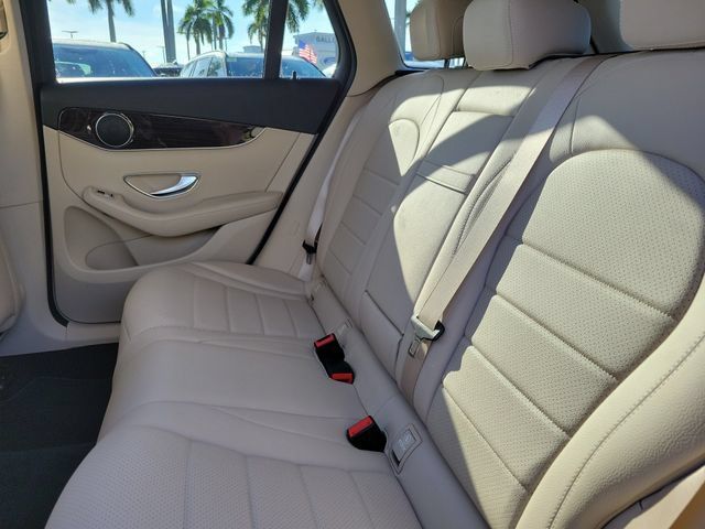 Used 2021 Mercedes-Benz GLC 300 image 16