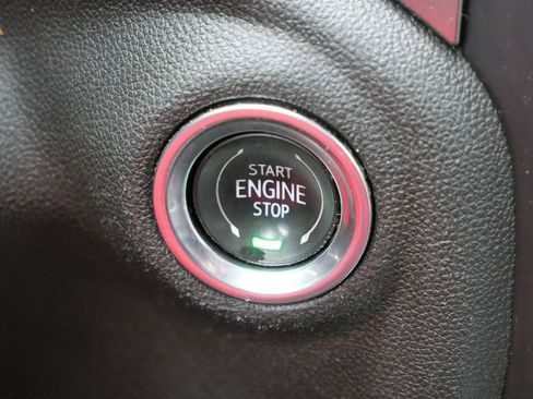 Used 2019 Chevrolet Silverado 1500 LTZ image 26