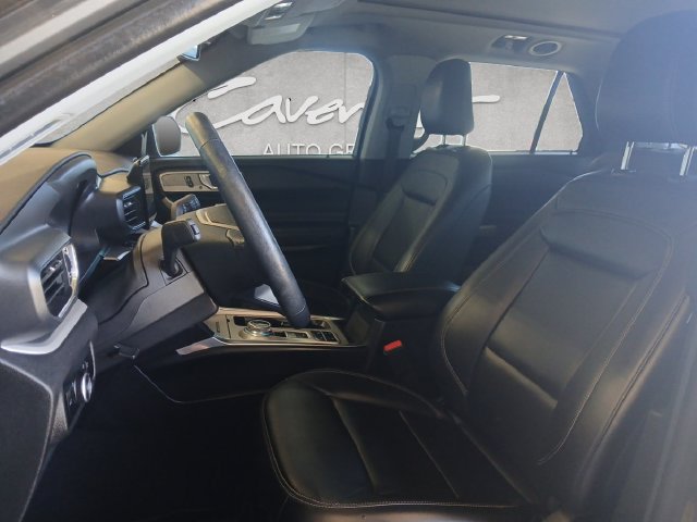 Used 2024 Ford Explorer XLT w/ Equipment Group 202A RWD image 20