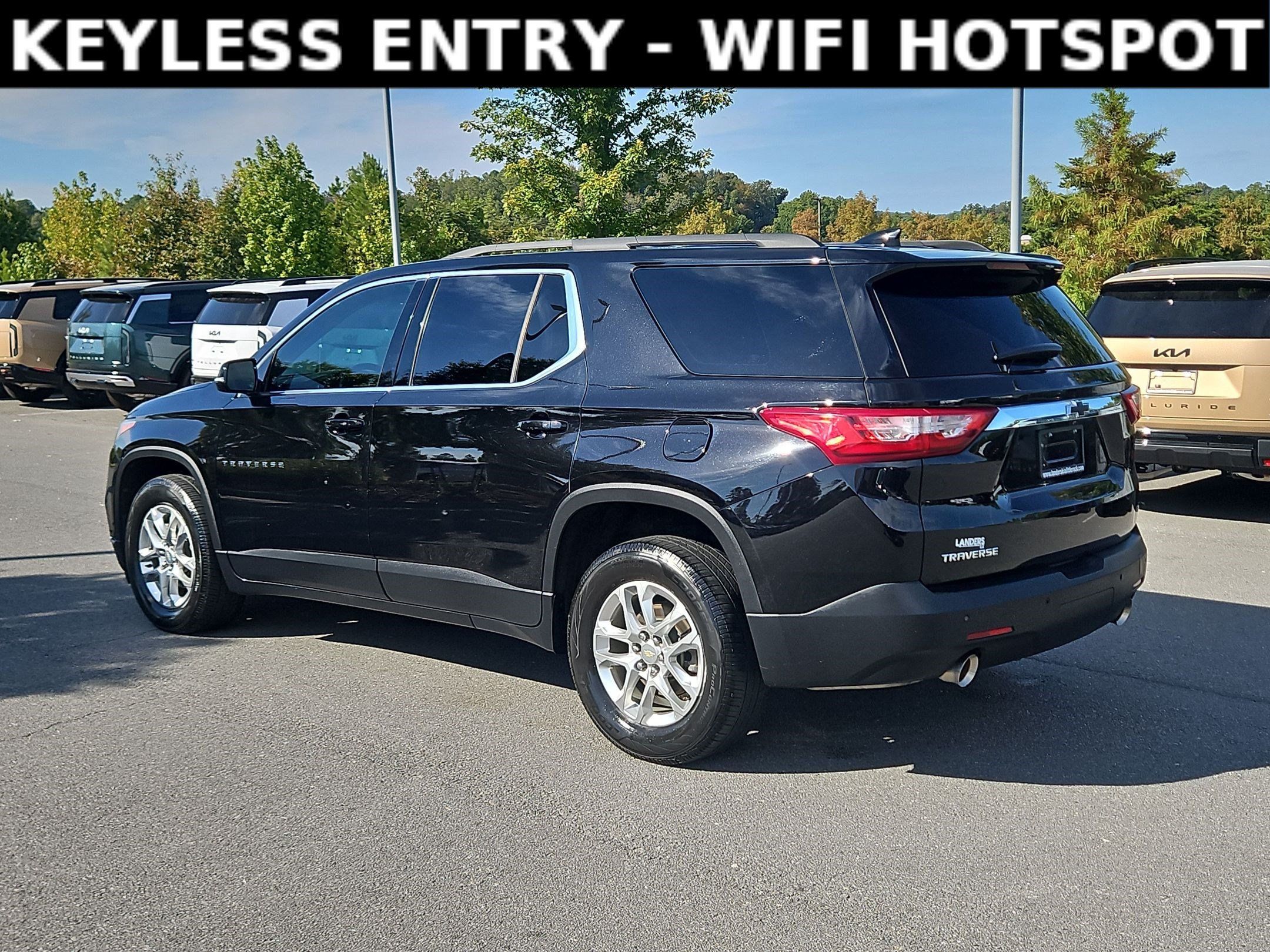 Used 2020 Chevrolet Traverse LT FWD image 5