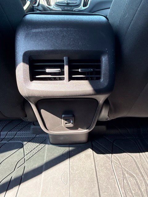 Used 2024 Chevrolet Equinox LT w/ LPO, Floor Liner Package FWD image 21