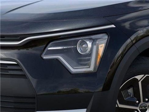 New 2025 Kia Niro EX image 37