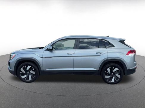 Used 2026 Volkswagen Atlas Cross Sport SE AWD/4WD image 7