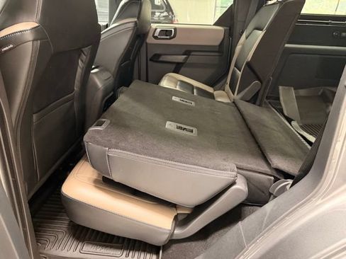 Used 2024 Ford Bronco Wildtrak AWD/4WD image 19