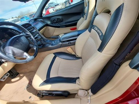 Used 2000 Chevrolet Corvette Convertible w/ Memory Pkg image 22