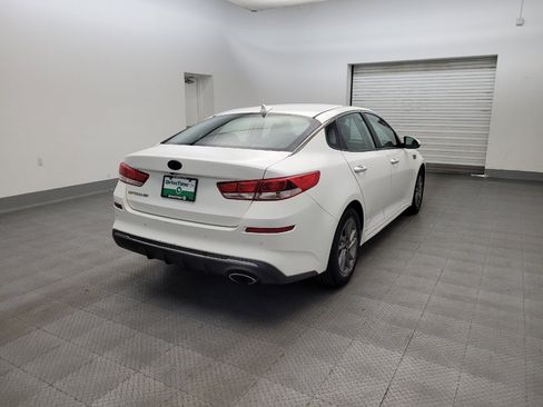 Used 2020 Kia Optima LX FWD image 9