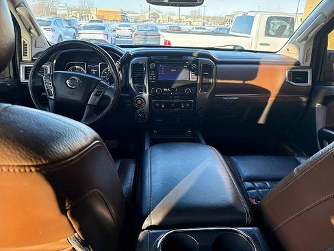 Used 2016 Nissan Titan Platinum Reserve image 10
