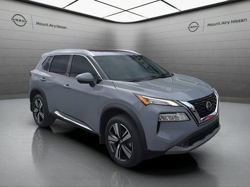 Certified 2021 Nissan Rogue SL image 2