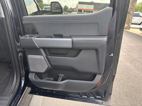 Certified 2024 Ford F250 Lariat w/ Lariat Ultimate Package AWD/4WD image 18