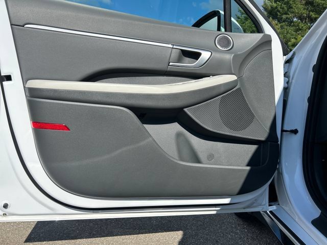 Certified 2026 Hyundai Sonata SEL FWD image 13