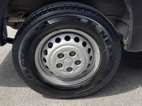 Used 2025 RAM ProMaster 2500 w/ Convenience Group image 11