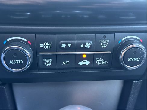 Used 2014 Acura ILX FWD image 32