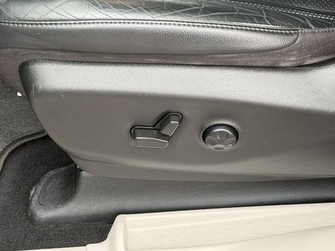 Used 2022 Chrysler Pacifica Touring-L FWD image 20